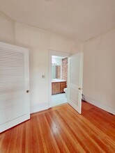 1712 Beacon St, Unit 14 in Brookline, MA - Building Photo - Building Photo