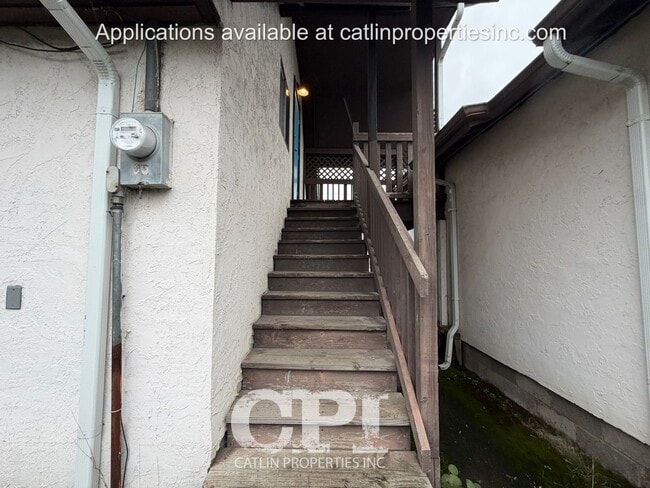 421 1/2 17th Ave in Longview, WA - Building Photo - Building Photo