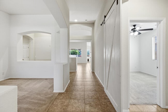 8407 West Myrtle Ave in Glendale, AZ - Building Photo - Building Photo