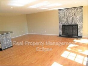 533 157th Ave SE in Bellevue, WA - Building Photo - Building Photo