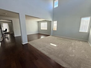 8108 Finch St in Corona, CA - Building Photo - Building Photo