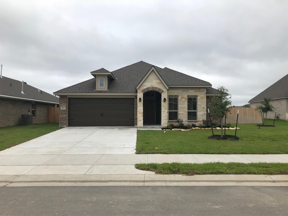 4111 Summer Haze Ct in College Station, TX - Building Photo