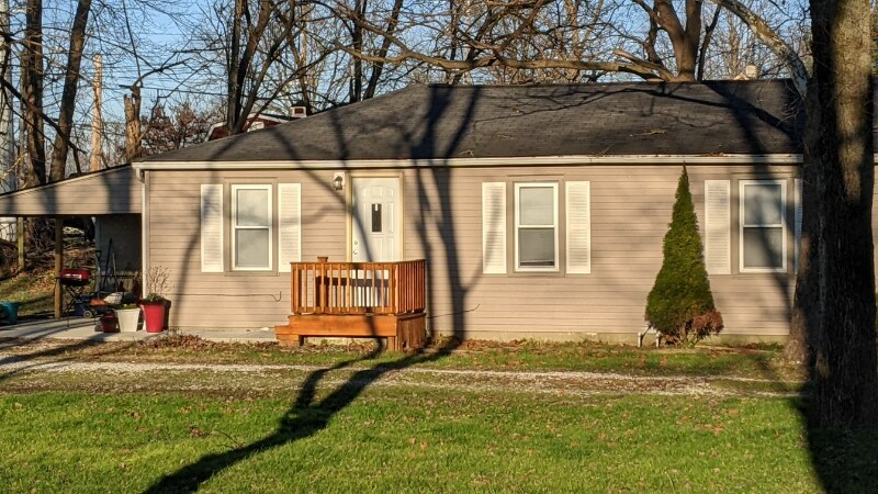 5006 New Chapel Rd in Jeffersonville, IN - Building Photo