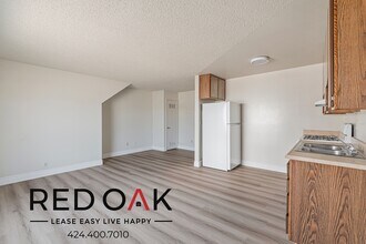12883 San Fernando Rd-Unit -1 in Los Angeles, CA - Building Photo - Building Photo