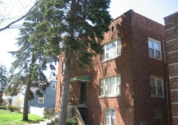 18006-18014 Wentworth Ave in Lansing, IL - Building Photo