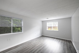 401 Talcottville Rd in Vernon, CT - Building Photo - Building Photo