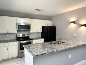 7729 77th Way in West Palm Beach, FL - Building Photo - Building Photo