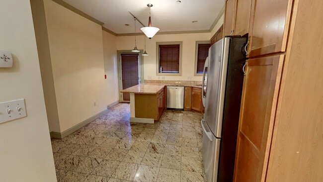 531 Newbury St, Unit 1 in Boston, MA - Building Photo - Building Photo