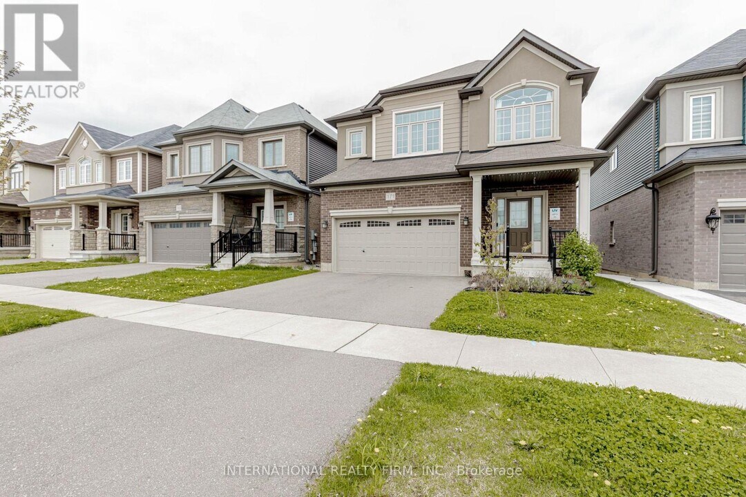 171 Bilanski Farm Rd in Brantford, ON - Building Photo