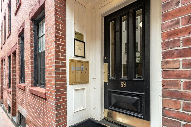 59 Joy St, Unit 1 in Boston, MA - Building Photo - Building Photo