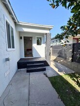 715 Sunset Ave in Venice, CA - Building Photo - Building Photo