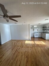 620 E Tulare Ave in Visalia, CA - Building Photo - Building Photo