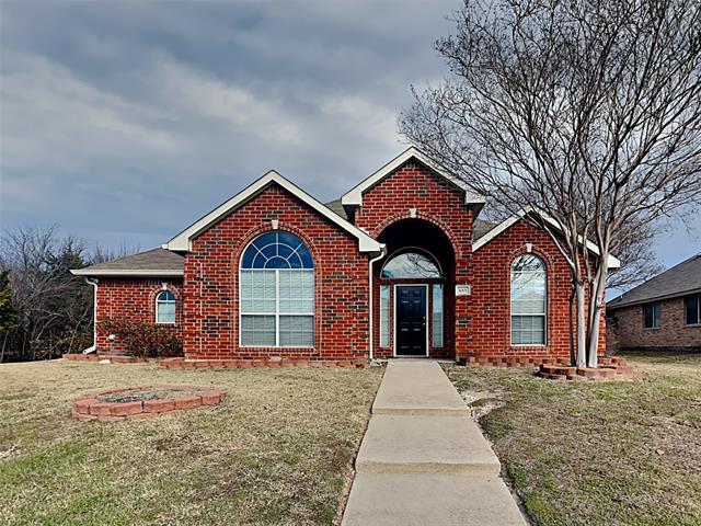 3001 Canary Ln in Midlothian, TX - Building Photo