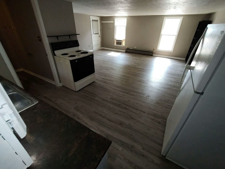 1214 W Pike St in Covington, KY - Building Photo