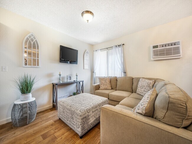 Sands Apartments in Mesa, AZ - Building Photo - Building Photo