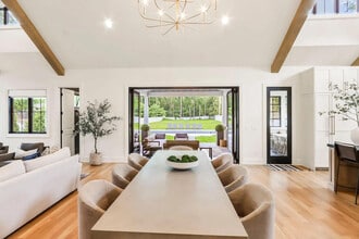 1229 W Main St in Lake Geneva, WI - Building Photo - Building Photo