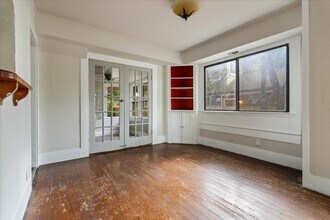 704 Franklin Blvd in Austin, TX - Building Photo - Building Photo