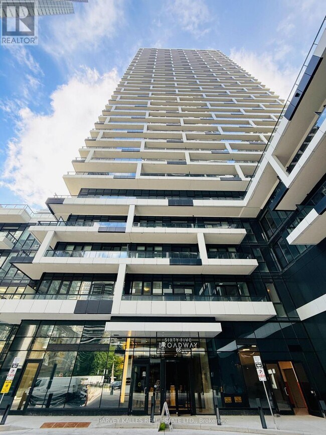 65 Broadway Ave in Toronto, ON - Building Photo - Building Photo