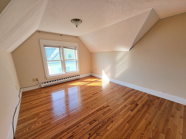 10 Harvard St, Unit 2