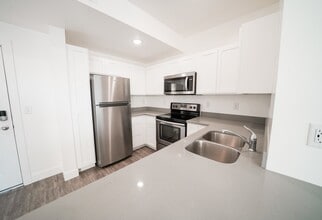 Palladium in Provo, UT - Foto de edificio - Building Photo