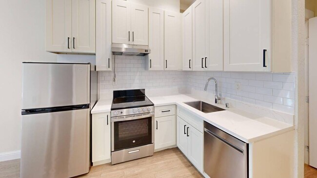 357 Fulton St-Unit -209 in San Francisco, CA - Building Photo - Building Photo