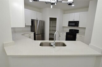 2329 Murphy Ct in Red Oak, TX - Building Photo - Building Photo
