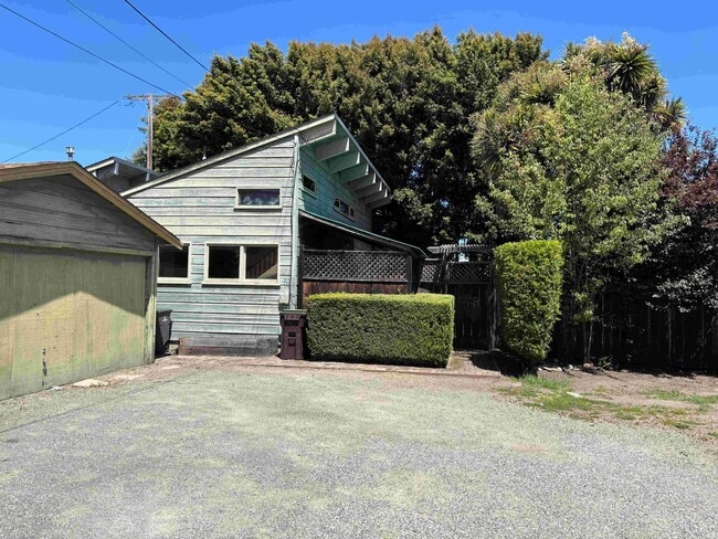 property at 314 Chestnut St