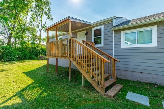 property at 1812 E 13th St