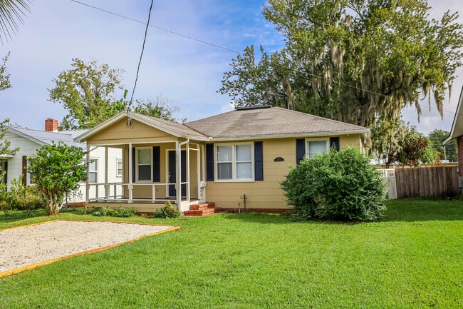 1077 Talbot Ave in Jacksonville, FL - Building Photo - Building Photo