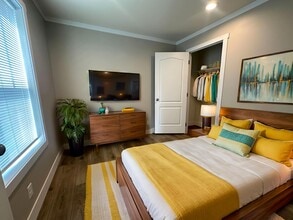 76 E U.S. Hwy 6 in Valparaiso, IN - Building Photo - Building Photo