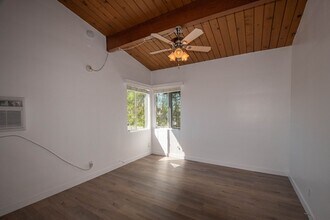 6300 Coldwater Canyon Ave, Unit 6304 1/2 in Los Angeles, CA - Foto de edificio - Building Photo