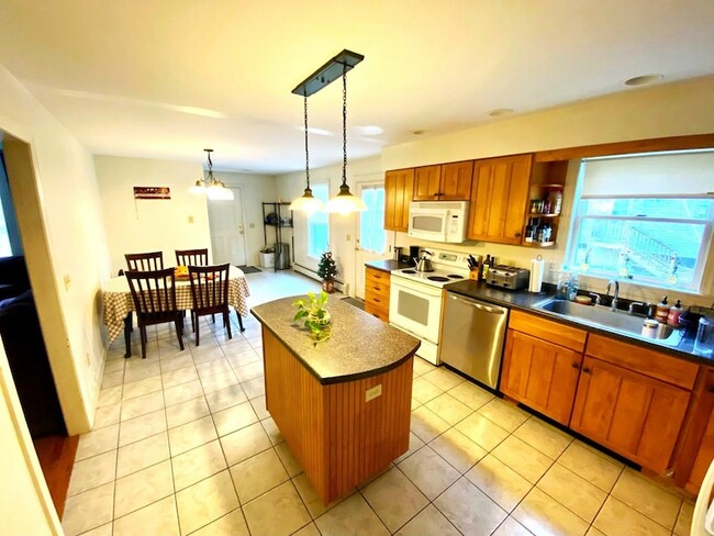 11 Horne St in Dover, NH - Building Photo - Building Photo