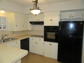 6639 Del Norte Ln in Dallas, TX - Building Photo - Building Photo