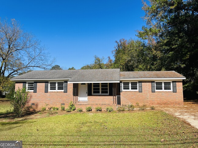 109 Alton Dr in Lagrange, GA - Building Photo - Building Photo