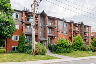 765 75E Av in Laval, QC - Building Photo