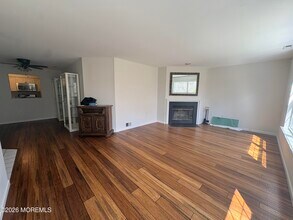 103 Racquet Rd in Wall Township, NJ - Building Photo - Building Photo