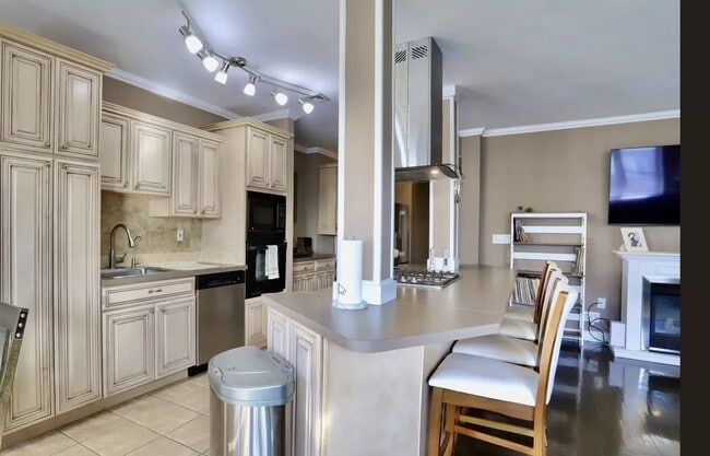 property at 2520 John F Kennedy Blvd