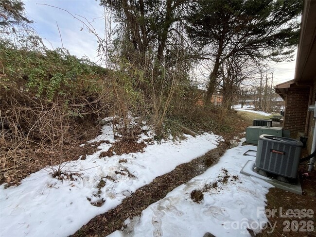 201 Arthur Dr in Thomasville, NC - Building Photo - Building Photo