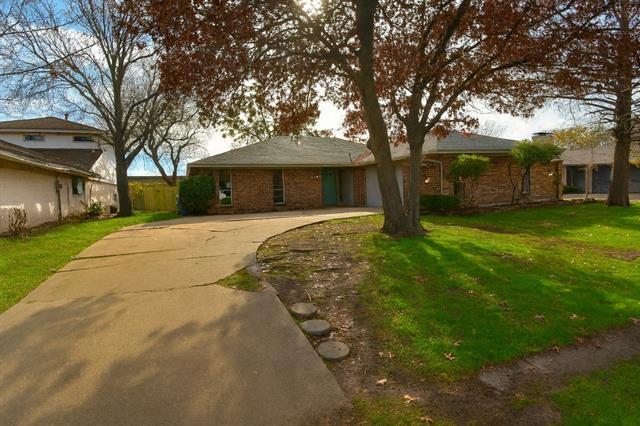 7210 Lakeshore Dr in Rowlett, TX - Building Photo - Building Photo