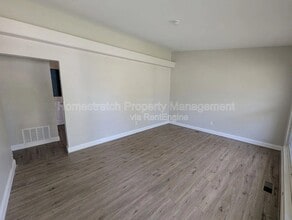 1700 Kay Dr in Florissant, MO - Building Photo - Building Photo