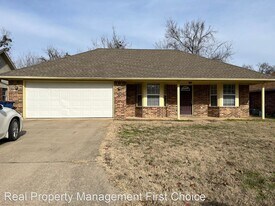 3509 Price Cir