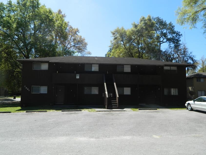 7001 SW 6th Pl in Gainesville, FL - Foto de edificio