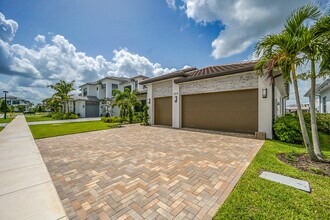 12878 Crane Xing in Palm Beach Gardens, FL - Building Photo - Building Photo