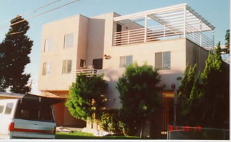 9421 Rose St Apartments