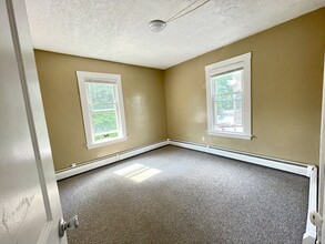 67 Brooklawn St, Unit 2nd Floor in New Britain, CT - Building Photo - Building Photo