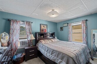 528 Lonsdale Ave in Pawtucket, RI - Building Photo - Building Photo