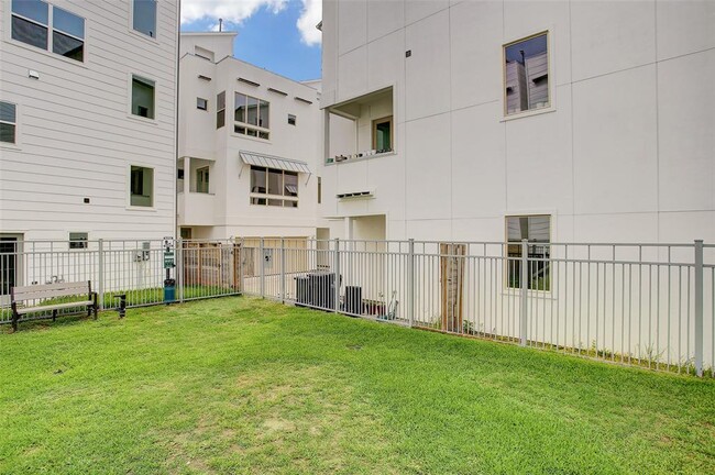 1815 Elite Dr in Houston, TX - Foto de edificio - Building Photo
