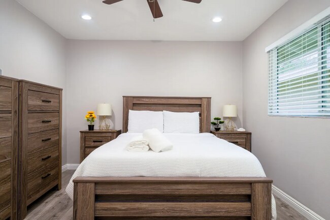 property at 19101 E Ryals Ln