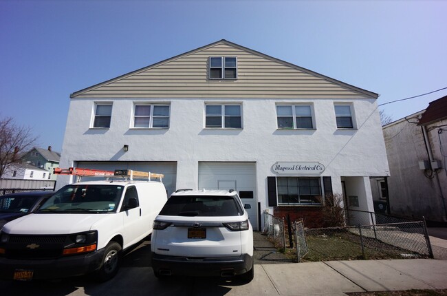 13 Bent Ave in Port Chester, NY - Building Photo - Building Photo