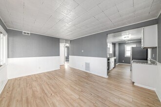 2861 Woodland Ave in Columbus, OH - Foto de edificio - Building Photo